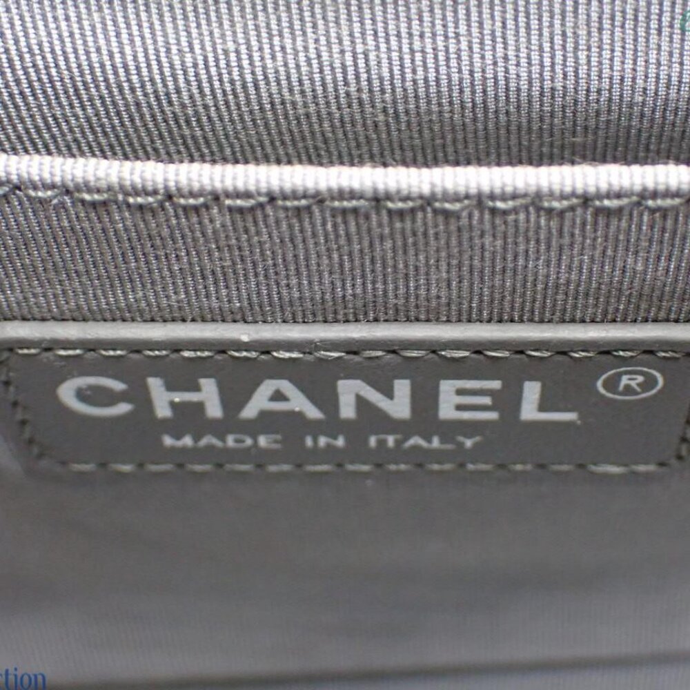 CHANEL Black Quilted Leather Shoulder Bag with Silver Hardware - Picture 14 of 14